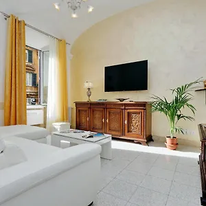 Gemma Domus , Roma Italia